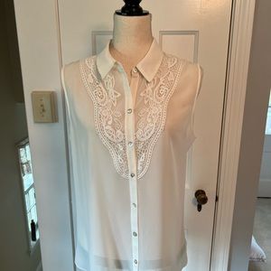 Chicos Lace front top